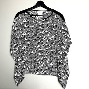 Emaline Petite Zebra Tangier Black & White Print Asymmetrical Blouse Tunic Top